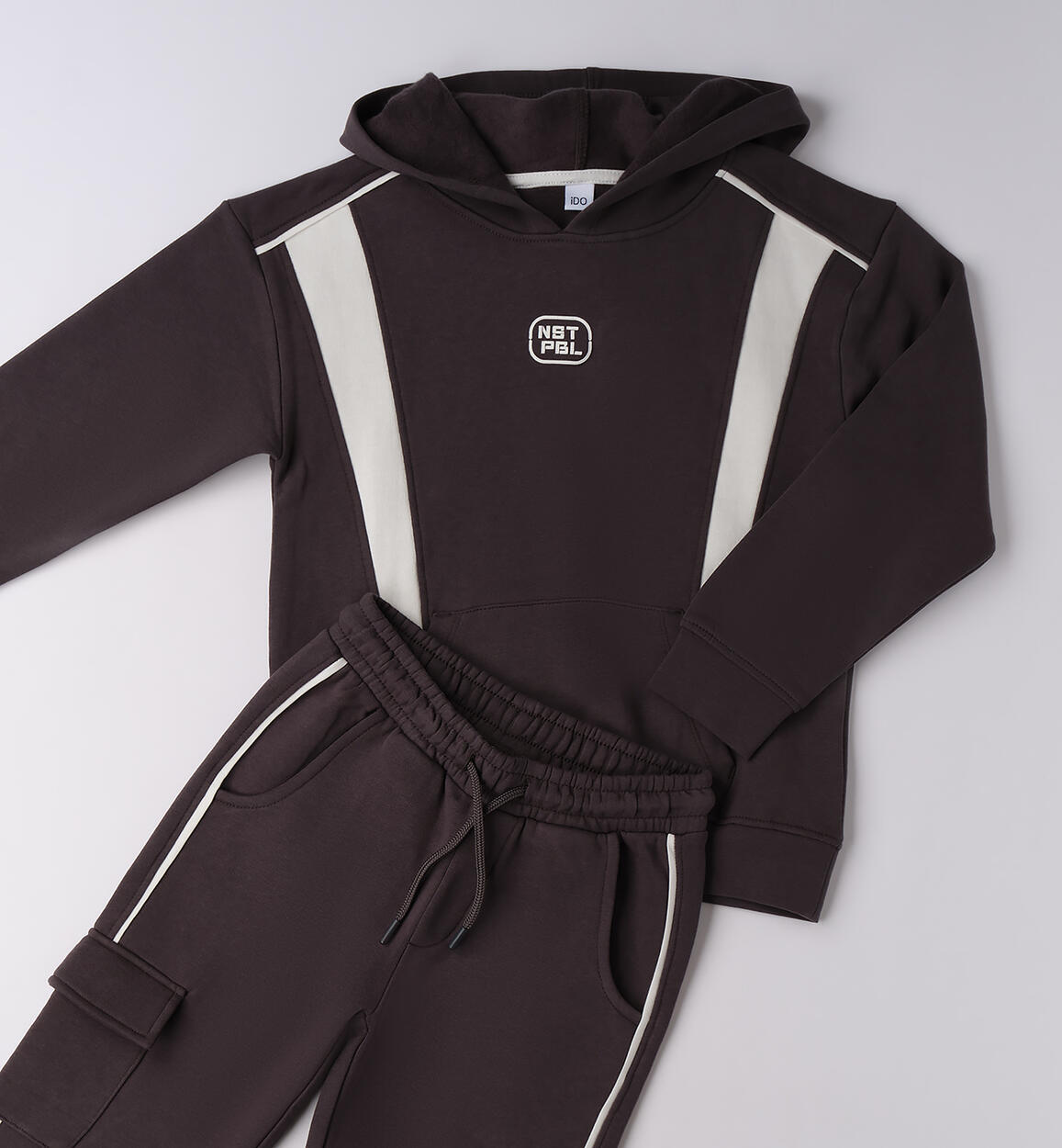 Komplet dresowy dla chłopca