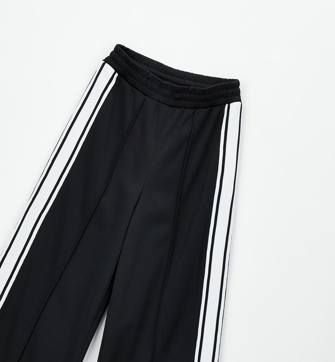 szerokie spodnie dresowe dziewczęce